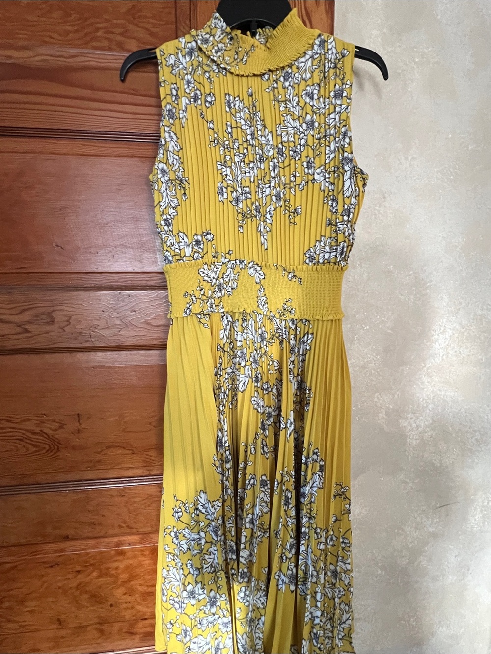 Nanette Lepore Cottagecore Floral Pleated Midi Party Dress Size 6 Smocked Waist